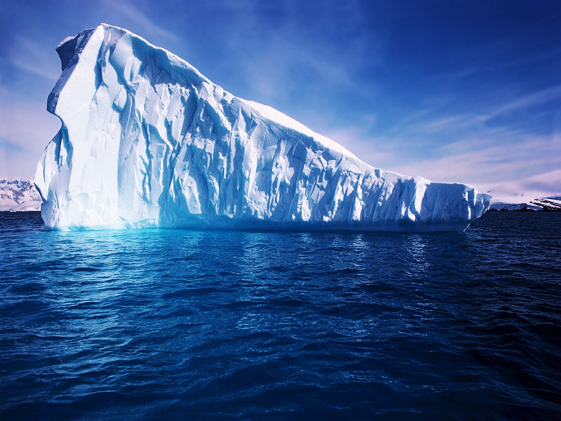 Los icebergs se desprenden del continente antártico como consecuencia del aumento de la temperatura glogal