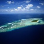 Tuvalú se encuentra muy cerca del nivel del océano y tiende a desaparecer como consecuencia del calentamiento global